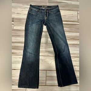 DL1961 Milano Bootcut size 27